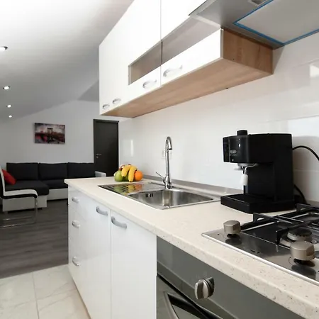 Apartment Trampi *