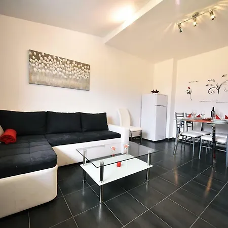 Apartment Trampi